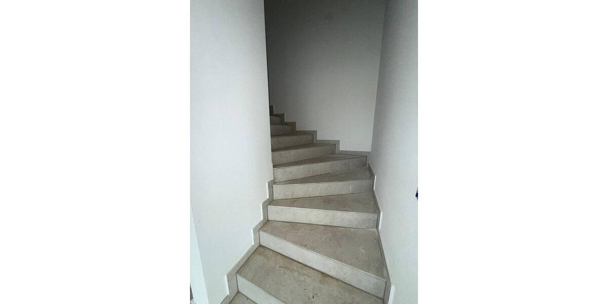 Doppelhaushälfte Burgdorf/Ehlershausen Ramlingen-Ehlershausen - 5 Zimmer, 120 m&sup2;, 1.600&euro; | Angebot:26156017