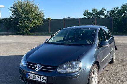 VW Golf 253.000 km 2.590 &euro; Hannover 30165