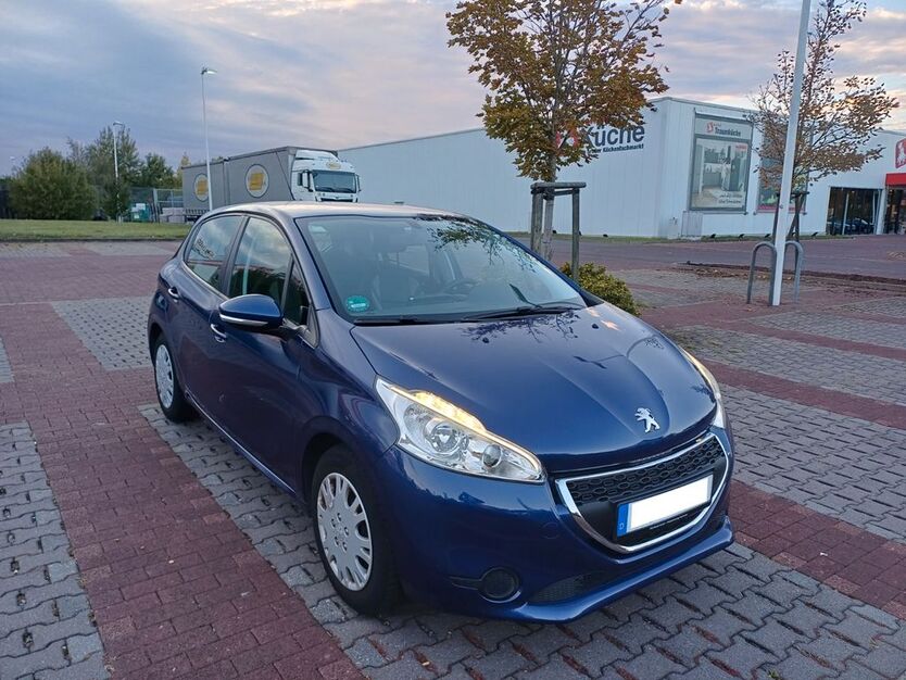 Peugeot 208 64.000 km 5.890 € Langenhagen 30855
