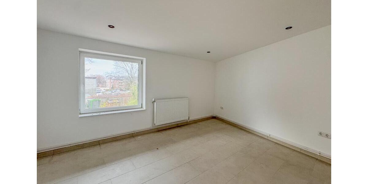 Einfamilienhaus Sarstedt - 5 Zimmer, 120 m&sup2;, 1.700&euro; | Angebot:24002383