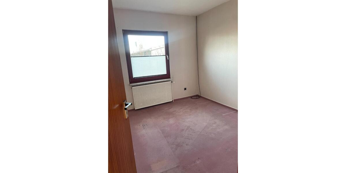 Bungalow Barsinghausen - 8 Zimmer, 175 m&sup2;, 390.000&euro; | Angebot:26035263