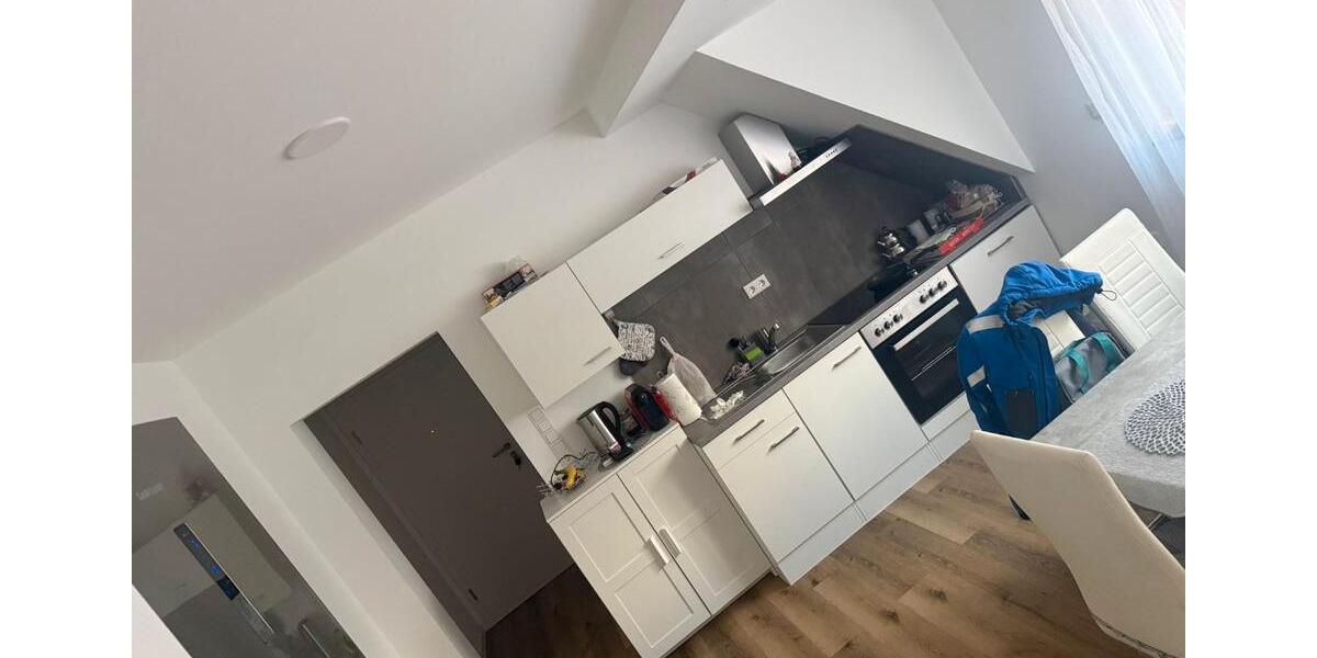 Etagenwohnung Langenhagen Engelbostel - 3 Zimmer, 85 m&sup2;, 900&euro; | Angebot:26005667