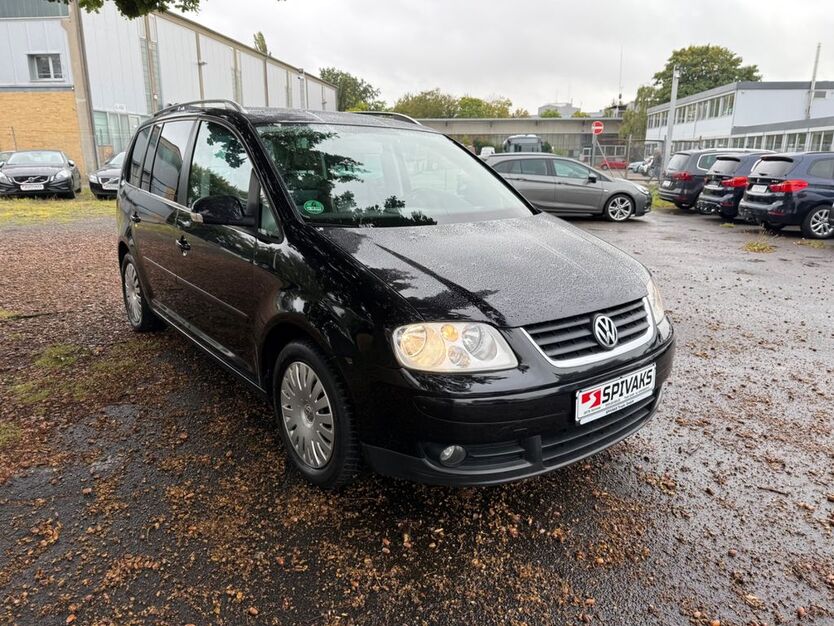 VW Touran 188.000 km 4.499 € Hannover 30179