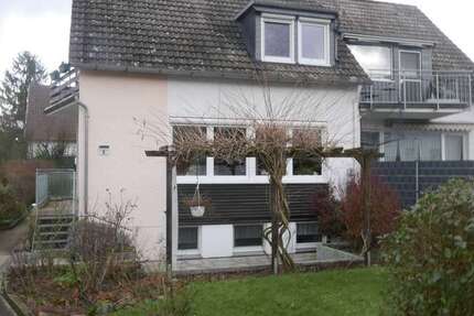 Haus zum Mieten in Burgwedel 1.150 € 103 m²