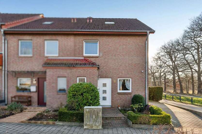 Haus zum Kaufen in Langenhagen 469.000 € 131 m²