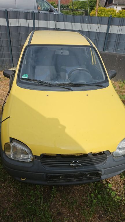 Opel Corsa 84.000 km 590 € Hannover 30171