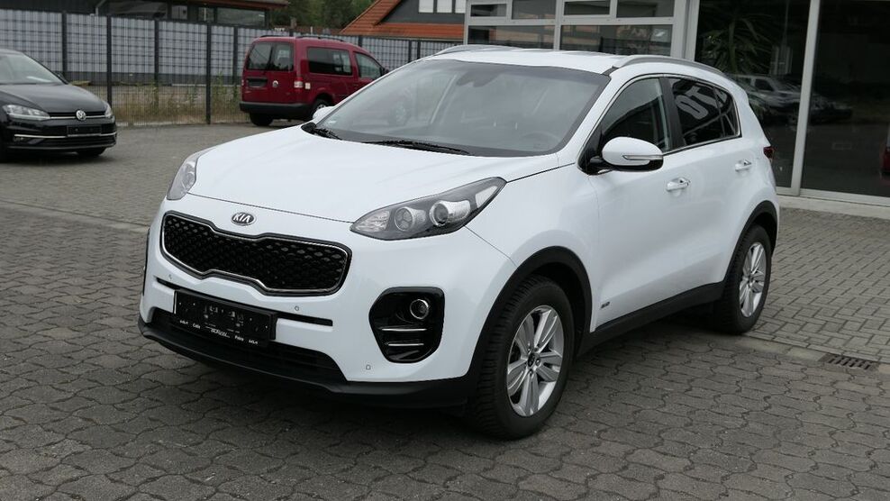 Kia Sportage 157.300 km 12.990 € Adelheidsdorf 29352