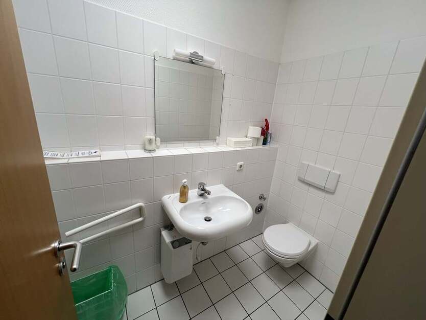 Büros zur Miete: von 208 m² bis 1.011 m² zimmer