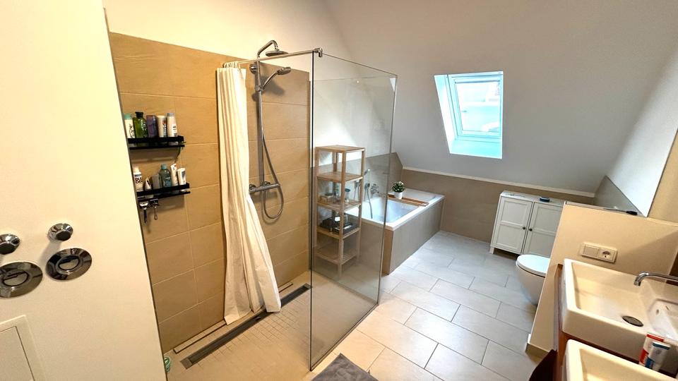 Maisonettenwohnung Hildesheim Oststadt/Stadtfeld - 5 Zimmer, 173 m&sup2;, 1.400&euro; | Angebot:26429420