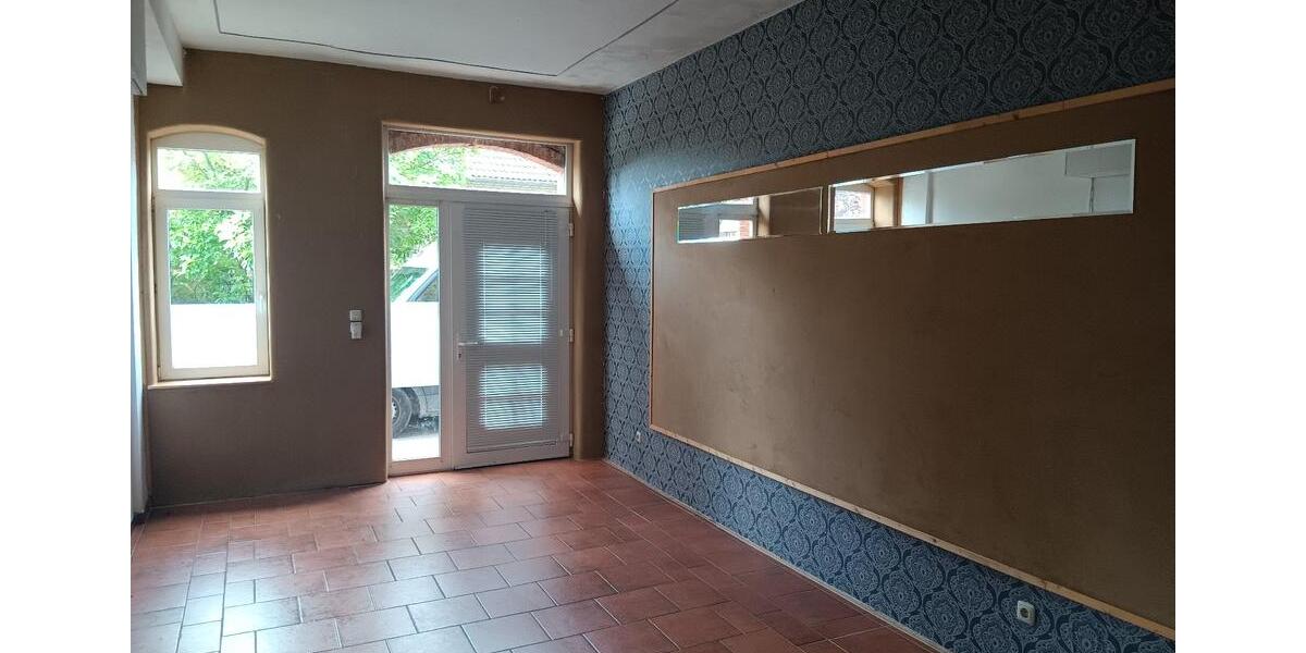 Erdgeschoßwohnung Wedemark - 5 Zimmer, 160 m&sup2;, 990&euro; | Angebot:26633446