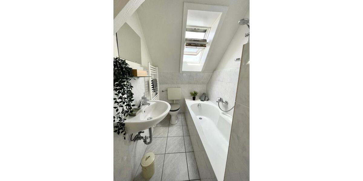 Dachgeschoßwohnung Hannover Vahrenwald-List - 2 Zimmer, 52 m&sup2;, 645&euro; | Angebot:25977921