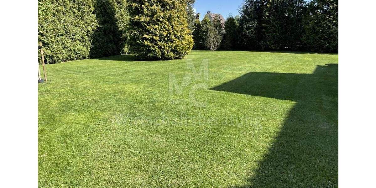 Einfamilienhaus Isernhagen / Altwarmbüchen Altwarmbüchen - 7 Zimmer, 319 m&sup2;, 1.245.000&euro; | Angebot:25475414