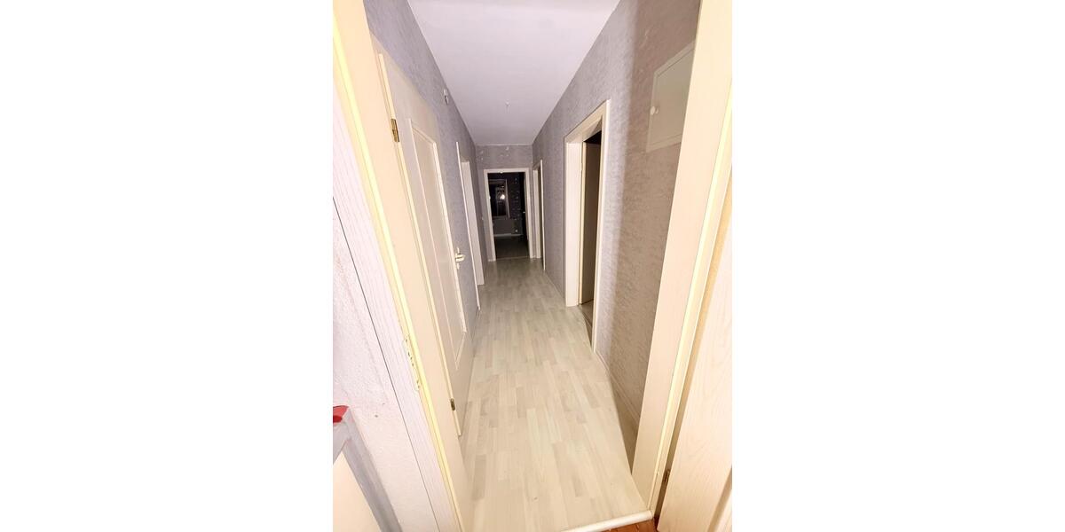 Etagenwohnung Garbsen Berenbostel - 4 Zimmer, 96 m&sup2;, 1.200&euro; | Angebot:24854492