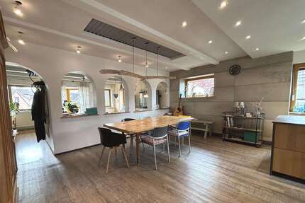 Haus Barsinghausen - 10 Zimmer, 319 m&sup2;, 555.000&euro; | Angebot:26903884