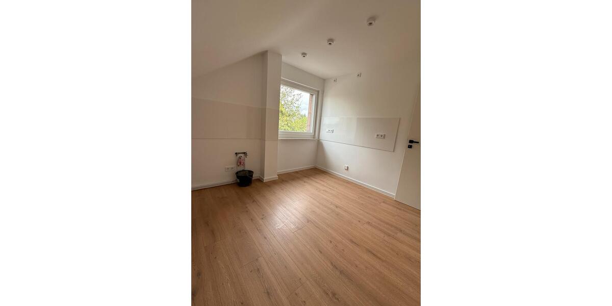 Dachgeschoßwohnung Hannover Bothfeld-Vahrenheide - 2 Zimmer, 50 m&sup2;, 700&euro; | Angebot:26552085
