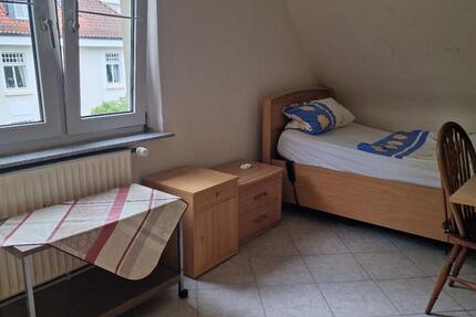 1 Zimmer in einer WG