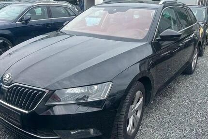 Skoda Superb 284.000 km 9.499 &euro; Hannover 30179