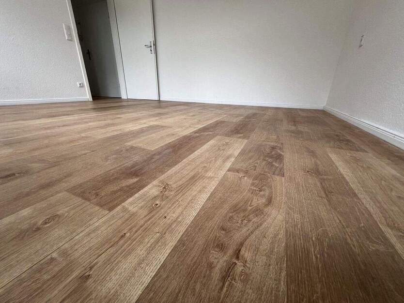 Sanierte großzügige 2-Zimmer-Wohnung inkl. Küche im Zentrum von Springe-Eldagsen 2 zimmer