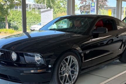 Ford Mustang 73.000 km 22.000 &euro; Barsinghausen 30890