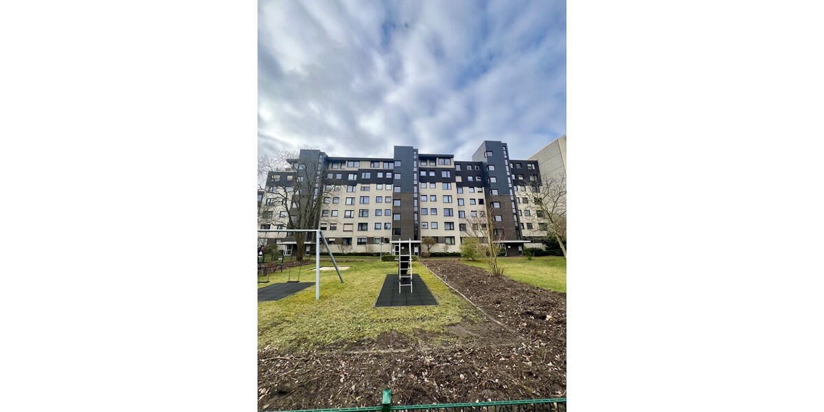 REDUZIERT! Saniertes Penthouse in Laatzen – 3-Zimmer-Traumwohnung mit Balkon & Fahrstuhl! - Einfamilienhaus Laatzen / Gleidingen Gleidingen | Angebot:19590138