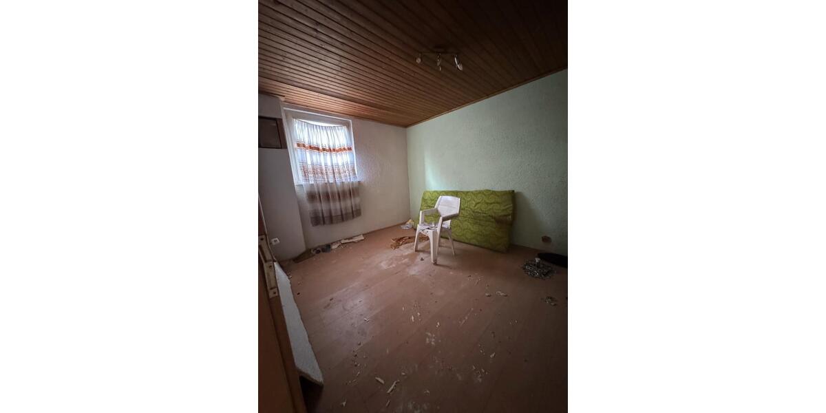 Einfamilienhaus Nordstemmen - 8 Zimmer, 1.000 m&sup2;, 129.000&euro; | Angebot:26475135