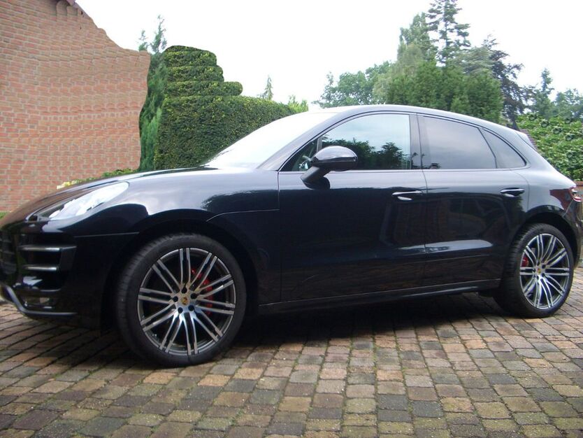 Porsche Macan 68.650 km 43.400 € Garbsen 30823