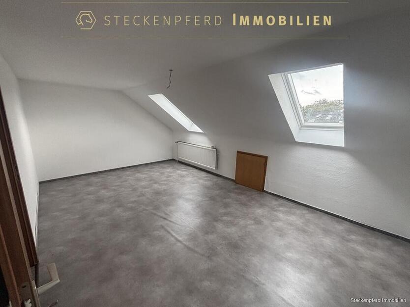 Schöner Wohnen im eigenen Haus mit Garten und Stellplatz!