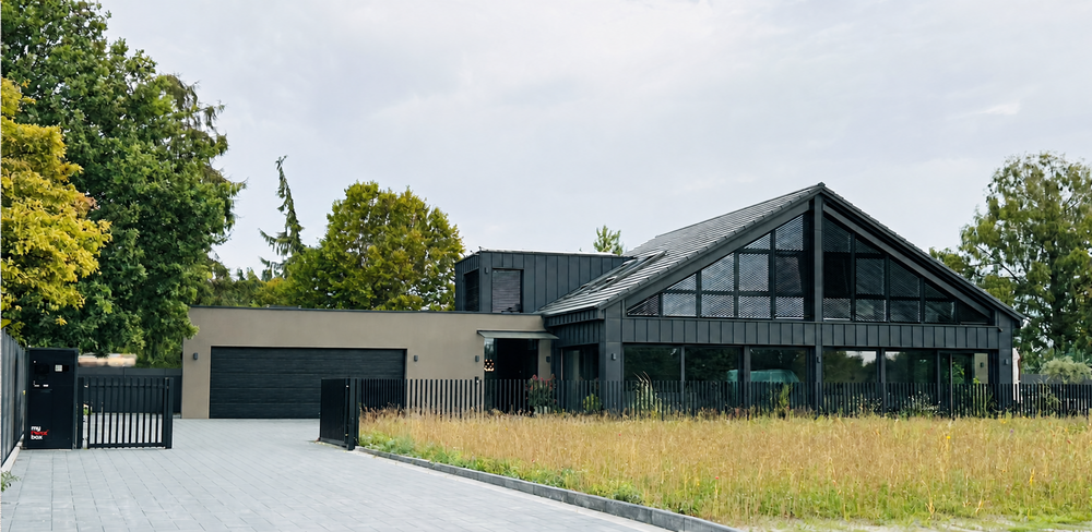 Einfamilienhaus Isernhagen - 10 Zimmer, 330 m&sup2;, 2.190.000&euro; | Angebot:27663521