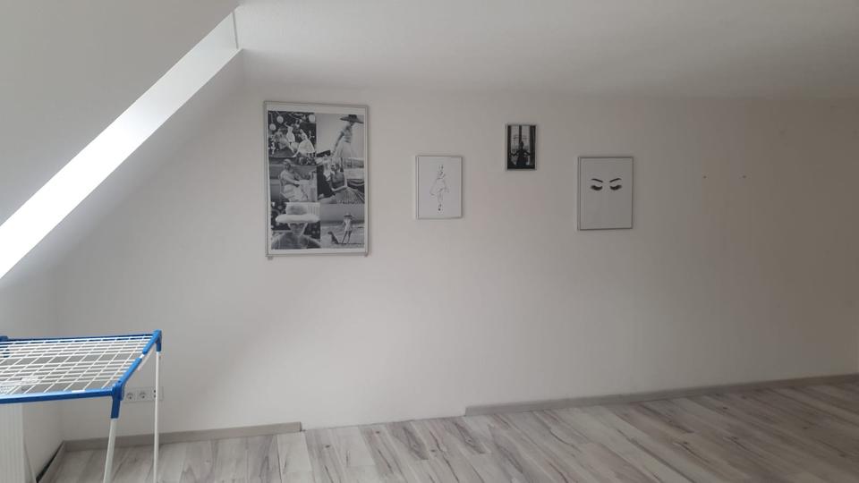 Etagenwohnung Springe - 4 Zimmer, 150 m&sup2;, 1.050&euro; | Angebot:26044837