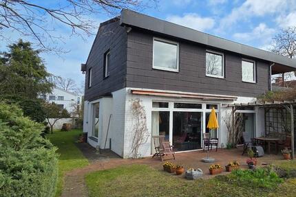 Haus Isernhagen - 8 Zimmer, 275 m&sup2;, 699.000&euro; | Angebot:27131468