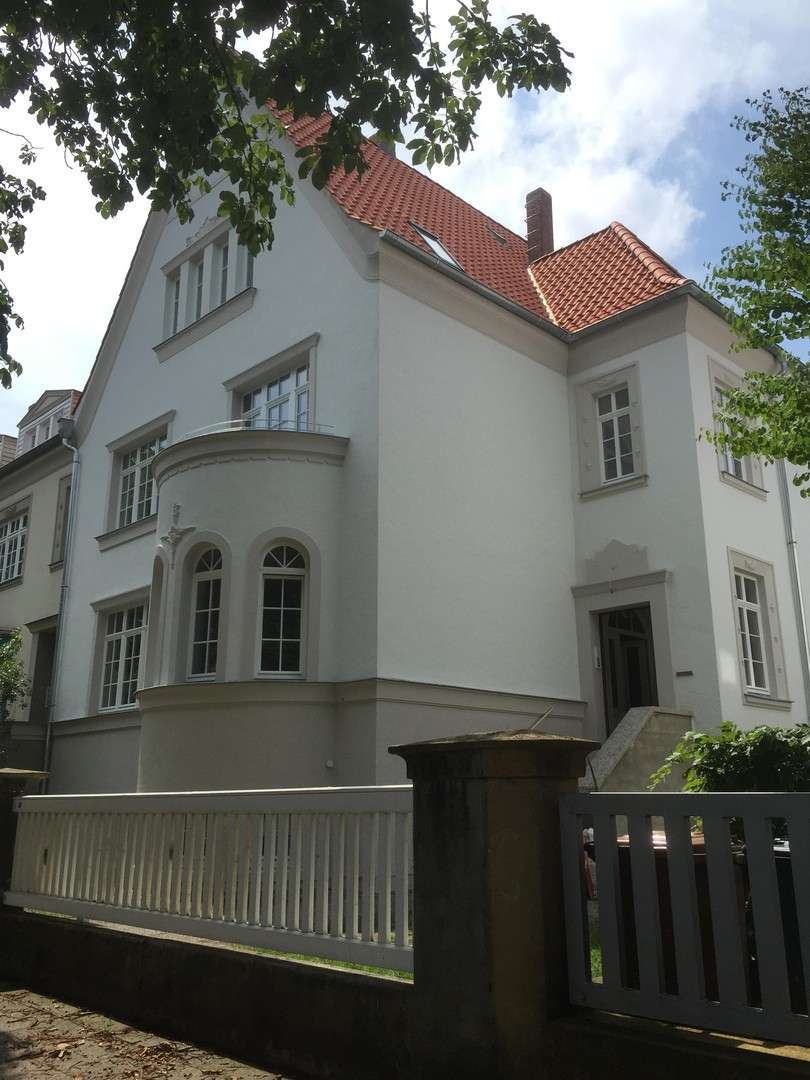 Haus zum Kaufen in Hannover 1.290.000 € 287 m² 13 zimmer
