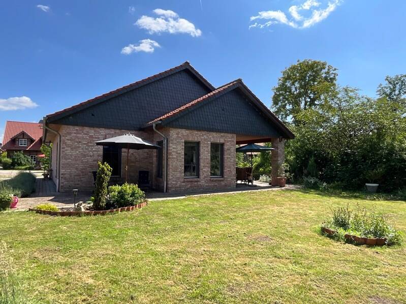 Bungalow in ruhiger Lage von Edemissen 3 zimmer