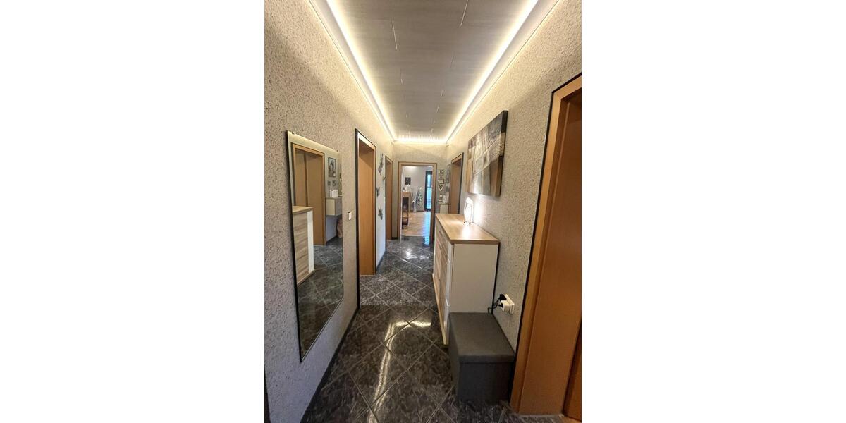 Etagenwohnung Sehnde - 3 Zimmer, 109 m&sup2;, 285.000&euro; | Angebot:25495620