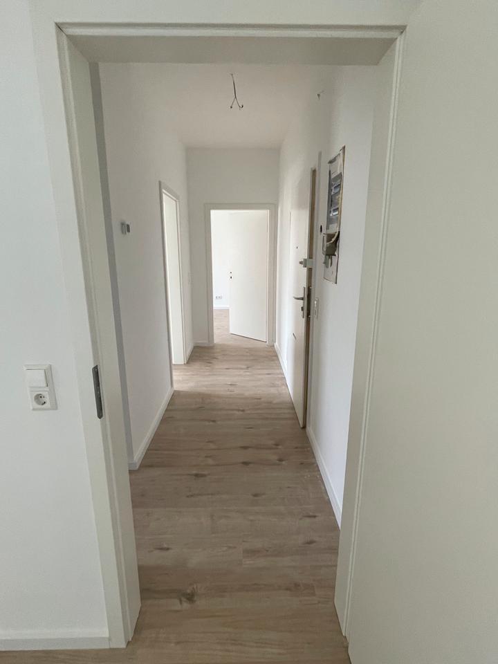 Kernsanierte, WG-taugliche 2-Zimmer Wohnung in Ricklingen zimmer