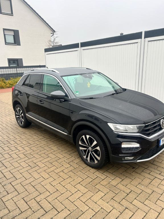VW T-Roc 79.000 km 17.900 € Seelze 30926