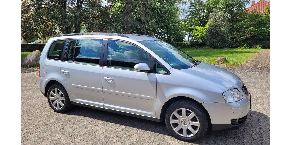VW Touran 235.878 km 2.700 &euro; Isernhagen 30916