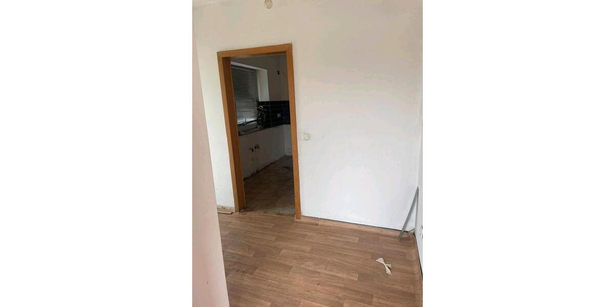 Etagenwohnung Seelze - 5 Zimmer, 95 m&sup2;, 1.500&euro; | Angebot:26256635