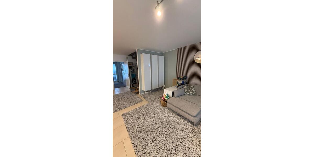 Reihenhaus Hannover Herrenhausen-Stöcken - 6 Zimmer, 150 m&sup2;, 1.500&euro; | Angebot:24789877