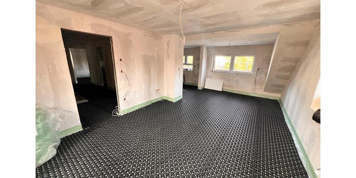 Dachgeschoßwohnung Lehrte - 4 Zimmer, 120 m&sup2;, 1.350&euro; | Angebot:26415929