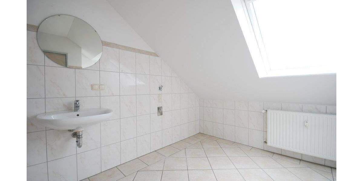 Etagenwohnung Hildesheim Ost - 3 Zimmer, 74 m&sup2;, 165.000&euro; | Angebot:25602033