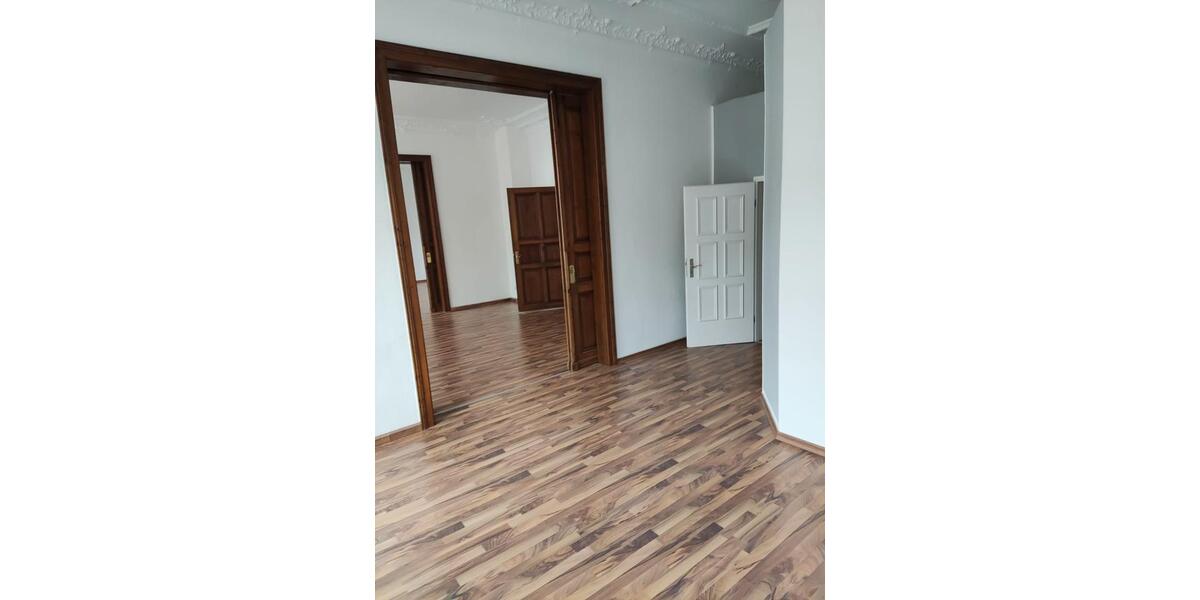 Etagenwohnung Hannover Vahrenwald-List - 2 Zimmer, 110 m&sup2;, 1.890&euro; | Angebot:26545120