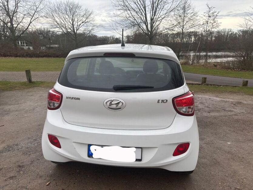 i10