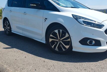 Ford S-Max 111.000 km 21.000 € Hildesheim 31135