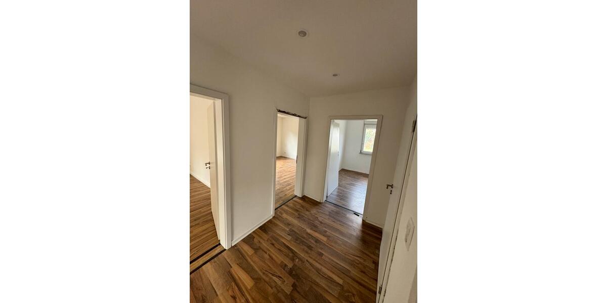 Erdgeschoßwohnung Garbsen Berenbostel - 3 Zimmer, 80 m&sup2;, 1.000&euro; | Angebot:26474573