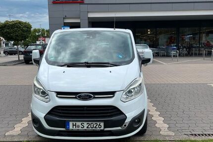 Ford Tourneo Custom 234.000 km 11.350 € Laatzen 30880