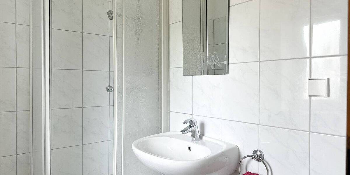 Etagenwohnung Hannover Groß Buchholz - 4 Zimmer, 145 m&sup2;, 1.500&euro; | Angebot:26902975