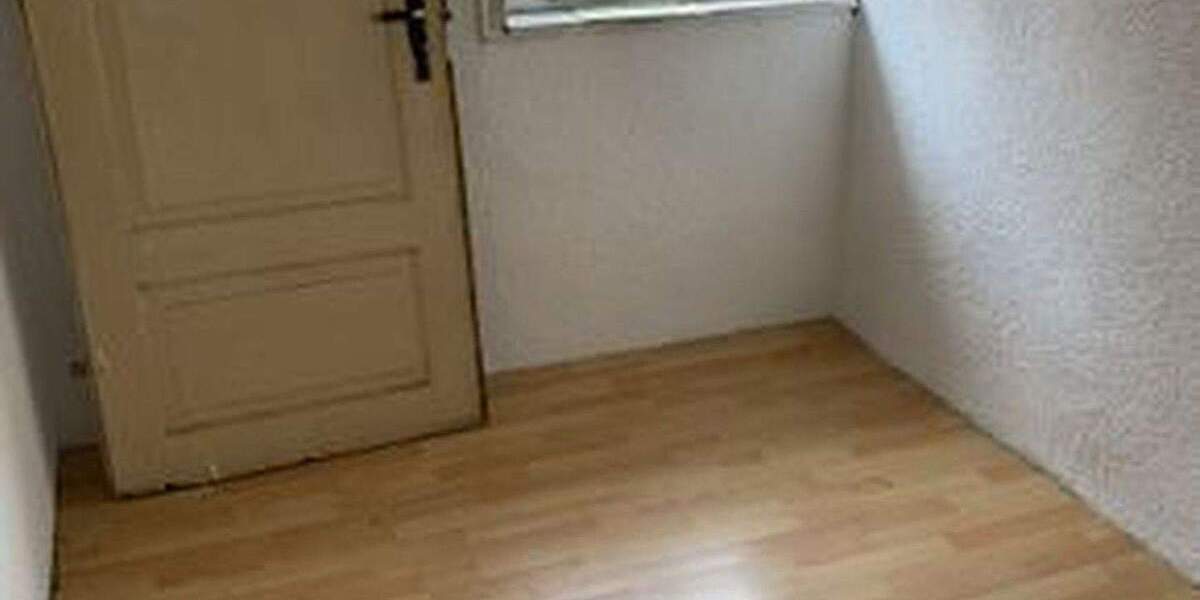 Sarstedt-Hotteln, Haus für große Familie; leerstehend,FESTPREIS !!! nur 169.000,- € 7 zimmer
