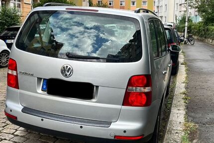 VW Touran 258.000 km 3.399 &euro; Hannover 30625