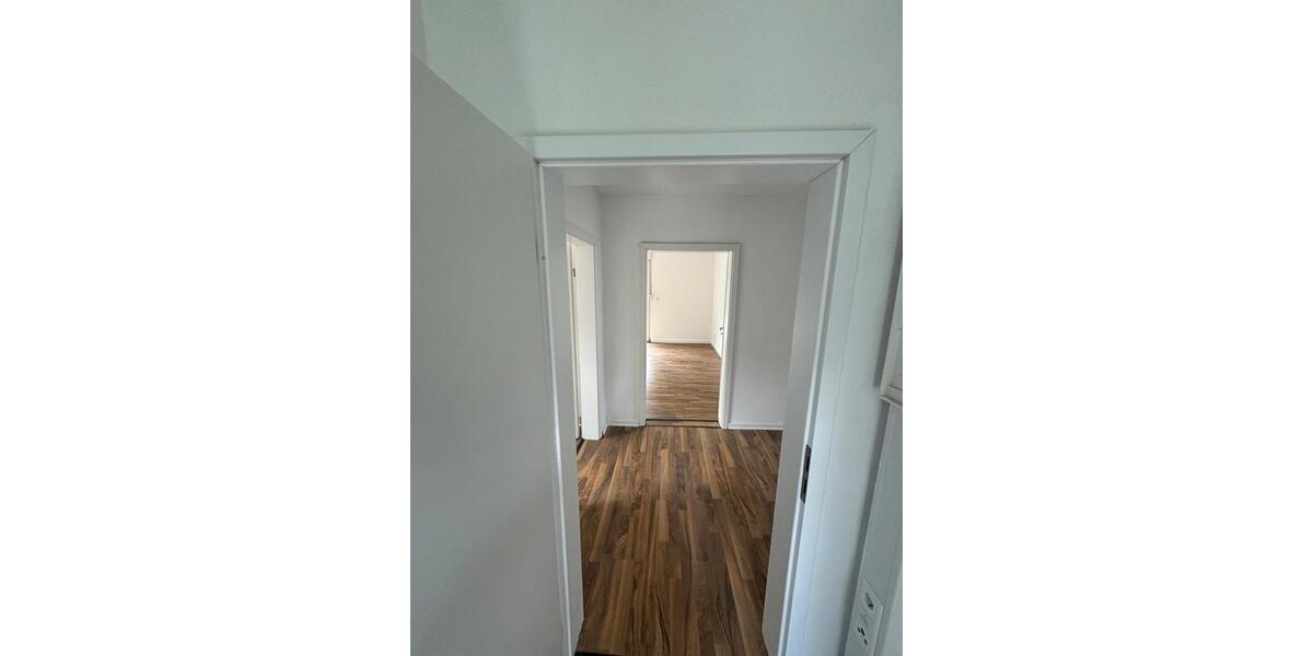 Erdgeschoßwohnung Garbsen Berenbostel - 3 Zimmer, 80 m&sup2;, 1.000&euro; | Angebot:26474573