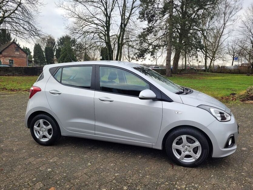 i10